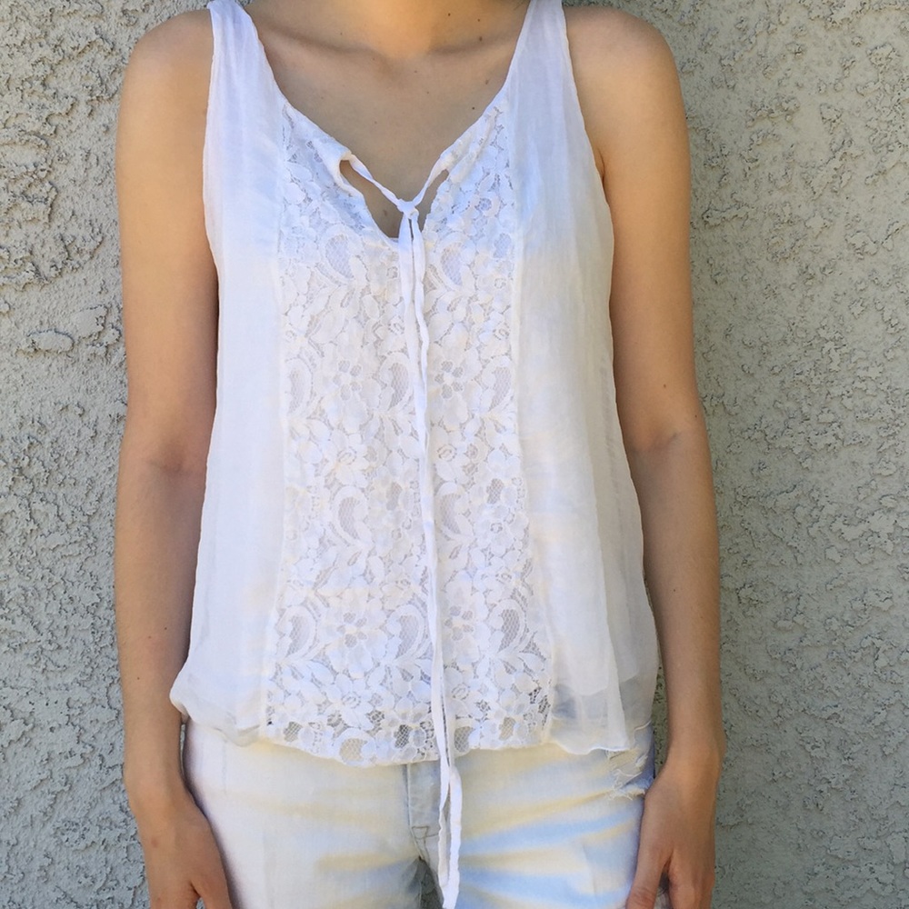Keysha Italy 🇮🇹 White Lace Silk Dainty Blouse 👚